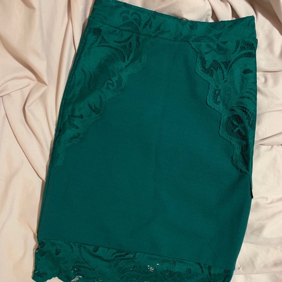 Emerald Green Lace Pencil Skirt - Picture 1 of 5